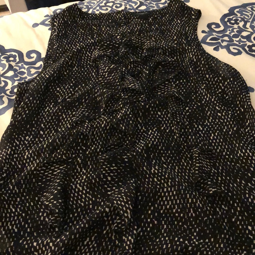 🐯🐽🐫🐭Ruffled top Sleeveless polka dot